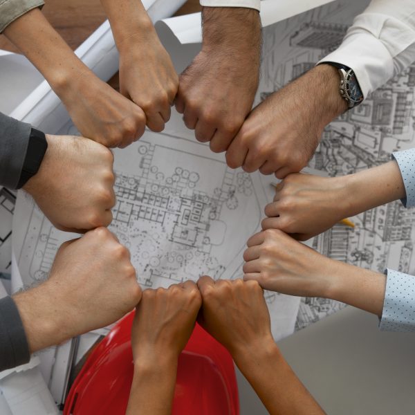 labor-union-members-working-together